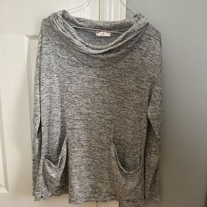 Altar’d state light sweater size S